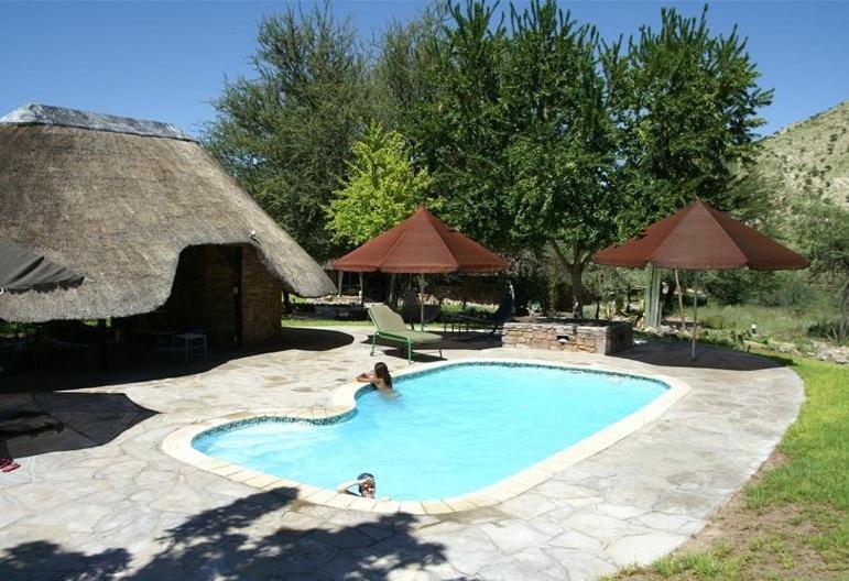 Etusis Lodge Usakos Екстер'єр фото