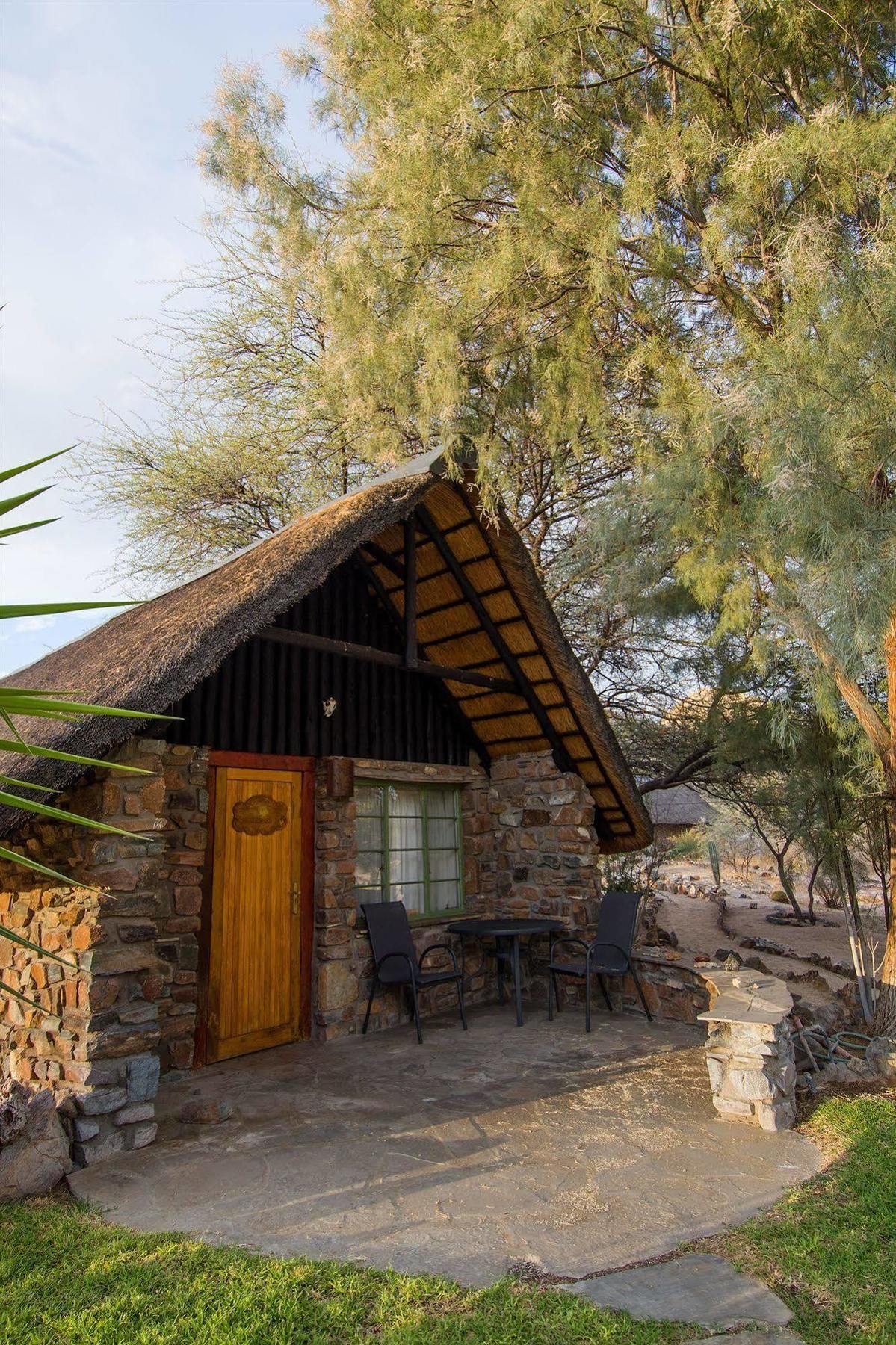 Etusis Lodge Usakos Екстер'єр фото