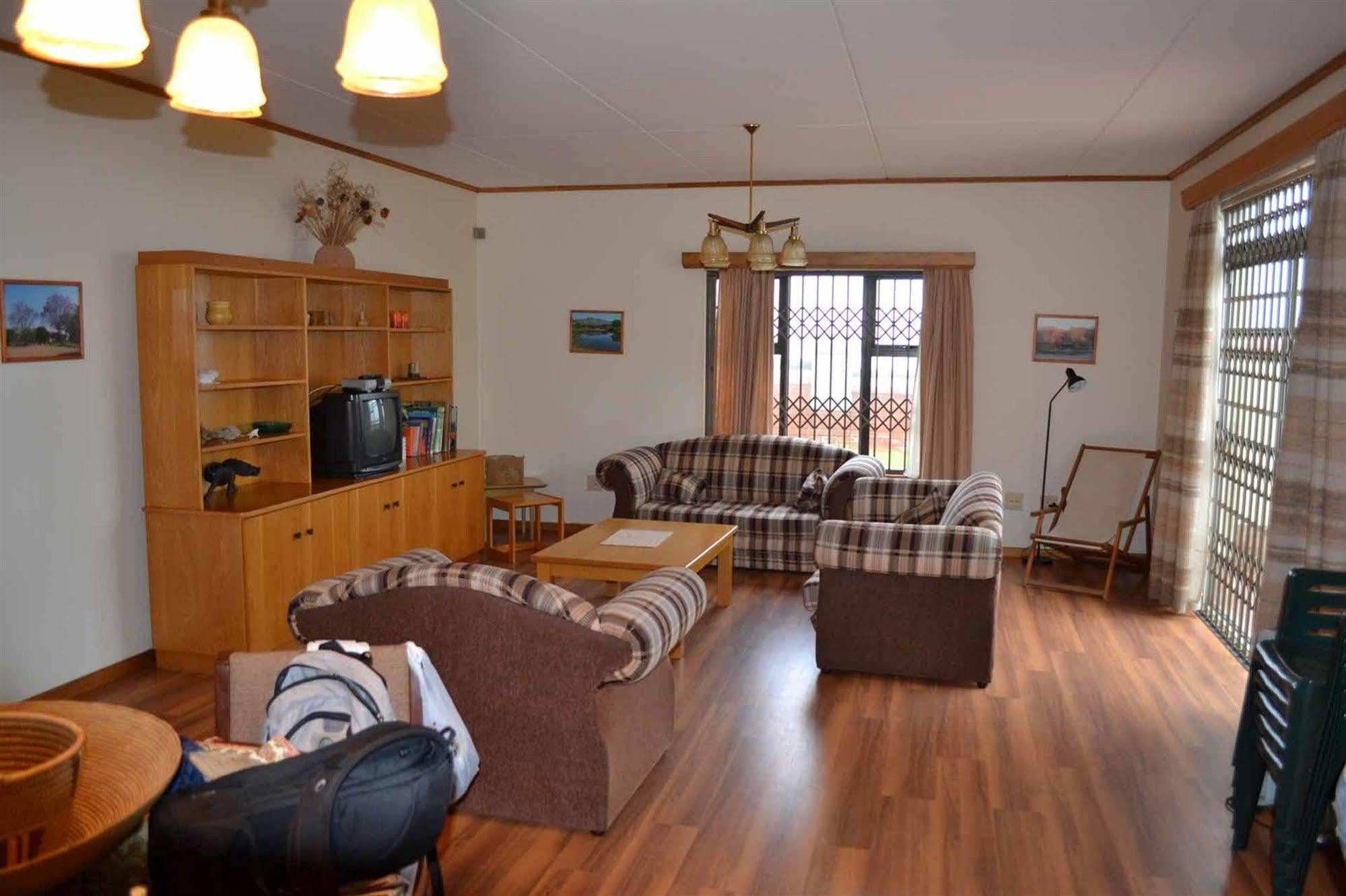 Etusis Lodge Usakos Екстер'єр фото
